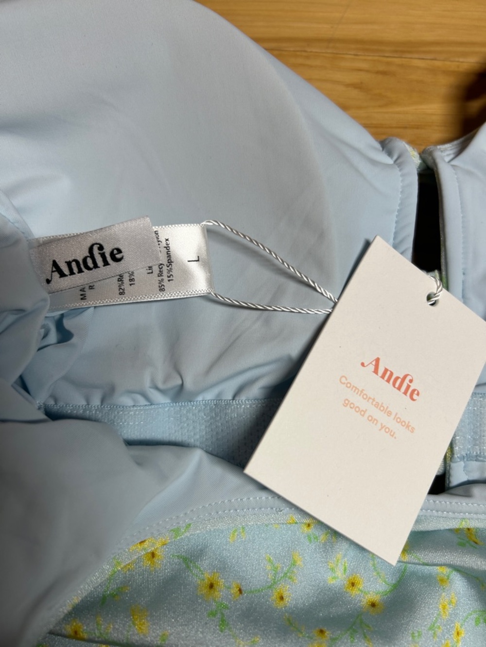 NWT Andie Light Blue Yellow Daisy One-Piece Swimsuit | Size Large - Picture 8 of 9